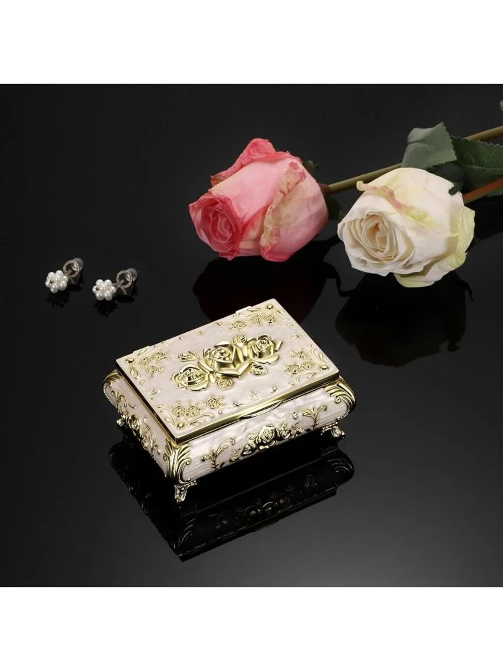 Vintage Small Metal Gold Trinket Case Engraved Jewelry Storage Box For Necklace